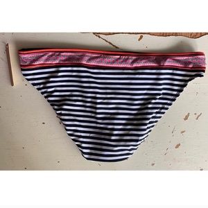 Gibson Latimer : NWT striped bikini bottom